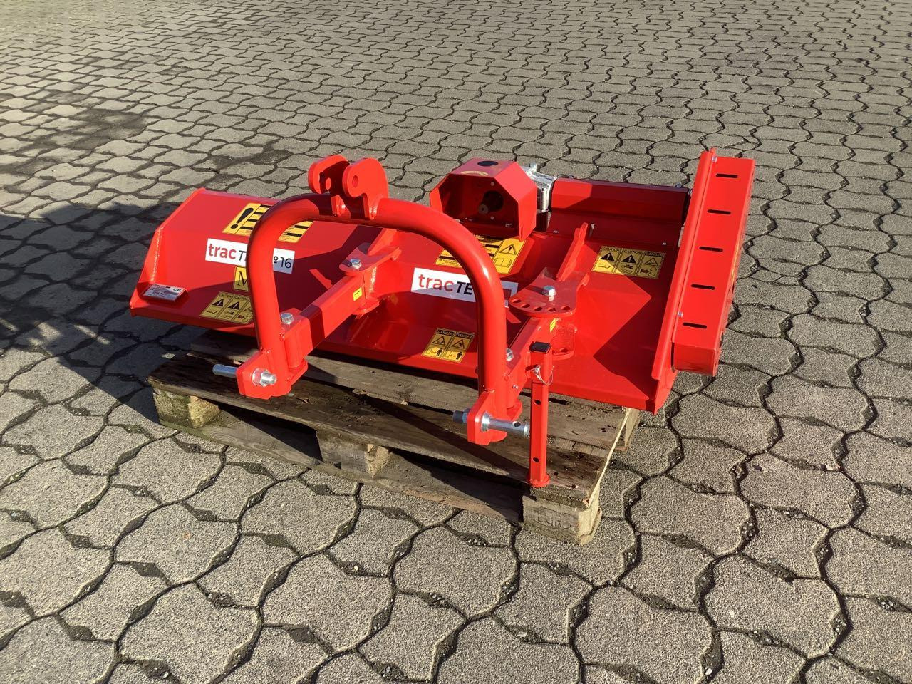 Tractec 16.132 Heckmulcher - Hooldusniiduk: pilt 1 Tractec 16.132 Heckmulcher - Hooldusniiduk: pilt 1
