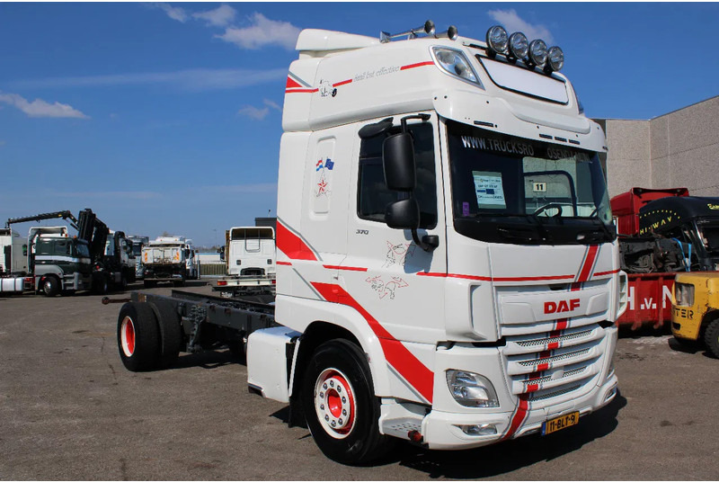 DAF CF 370 + euro 6 + ssc + full option - Kabiinišassiiga veoauto: pilt 2 DAF CF 370 + euro 6 + ssc + full option - Kabiinišassiiga veoauto: pilt 2