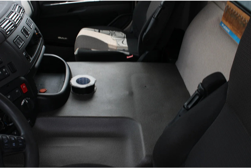 Kasti veoauto DAF CF 400 + EURO 6 + 19t: pilt 10 Kasti veoauto DAF CF 400 + EURO 6 + 19t: pilt 10