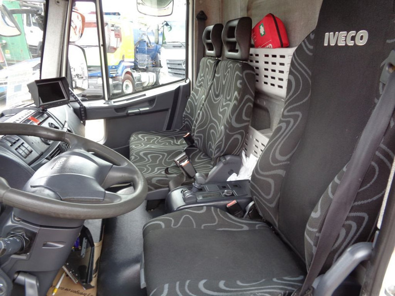 Iveco EuroCargo 80E18 + PTO + Euro 5 + blad-blad - Kabiinišassiiga veoauto: pilt 4 Iveco EuroCargo 80E18 + PTO + Euro 5 + blad-blad - Kabiinišassiiga veoauto: pilt 4