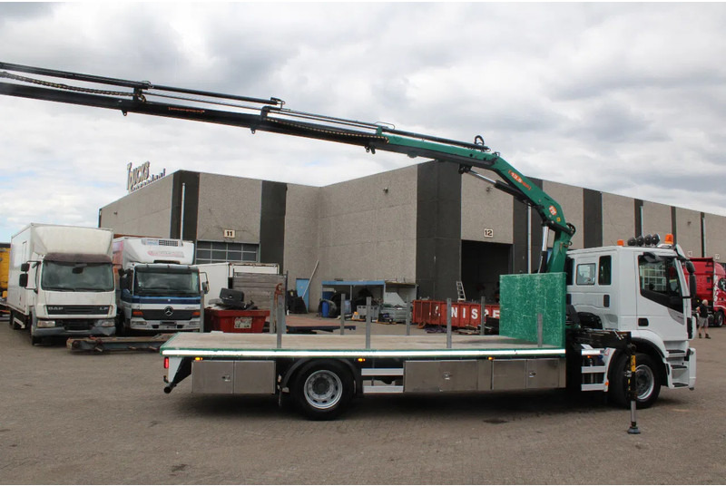 Iveco Stralis 400 + PM SERIE 13 4X HYDROLIC + EURO 6 + REMOTE - Kraanaga veoauto: pilt 3 Iveco Stralis 400 + PM SERIE 13 4X HYDROLIC + EURO 6 + REMOTE - Kraanaga veoauto: pilt 3