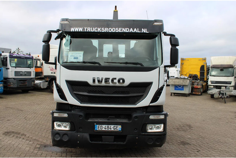 Iveco Stralis 460 + 6X2 + 20T - Konkstõstukiga veoauto: pilt 2 Iveco Stralis 460 + 6X2 + 20T - Konkstõstukiga veoauto: pilt 2