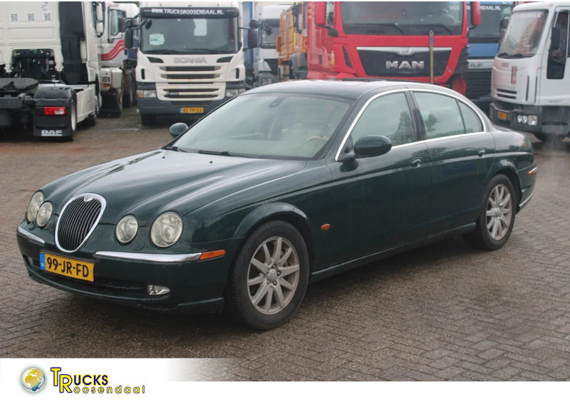 Jaguar S-TYPE 3.0 V6 EXECUTIVE +EURO 3 - Sedaan: pilt 1 Jaguar S-TYPE 3.0 V6 EXECUTIVE +EURO 3 - Sedaan: pilt 1