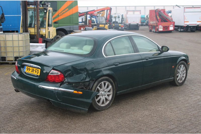 Jaguar S-TYPE 3.0 V6 EXECUTIVE +EURO 3 - Sedaan: pilt 5 Jaguar S-TYPE 3.0 V6 EXECUTIVE +EURO 3 - Sedaan: pilt 5