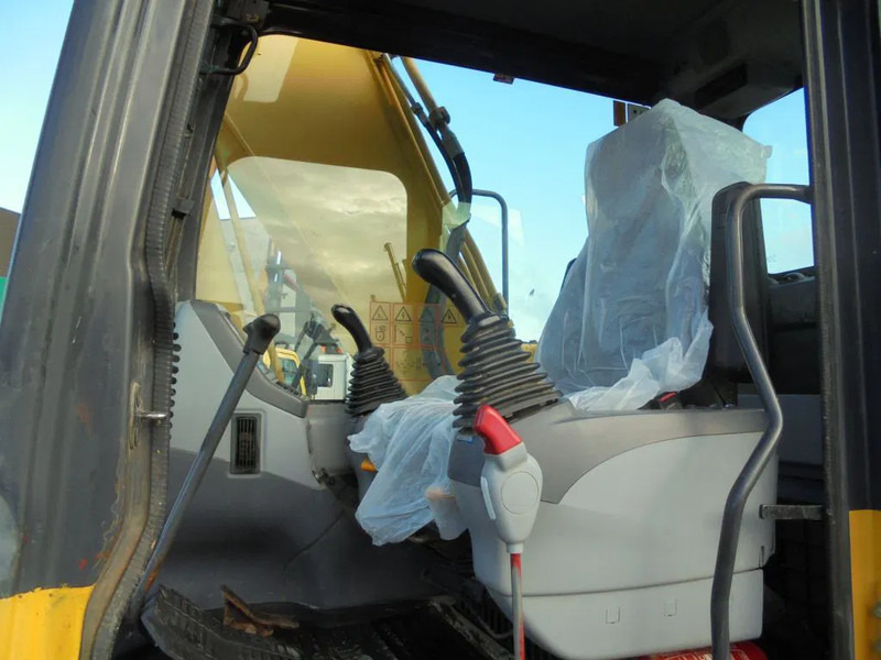 Komatsu PC180LC7K Galeo + Bucket + Hamer functie - Lintekskavaator: pilt 4 Komatsu PC180LC7K Galeo + Bucket + Hamer functie - Lintekskavaator: pilt 4