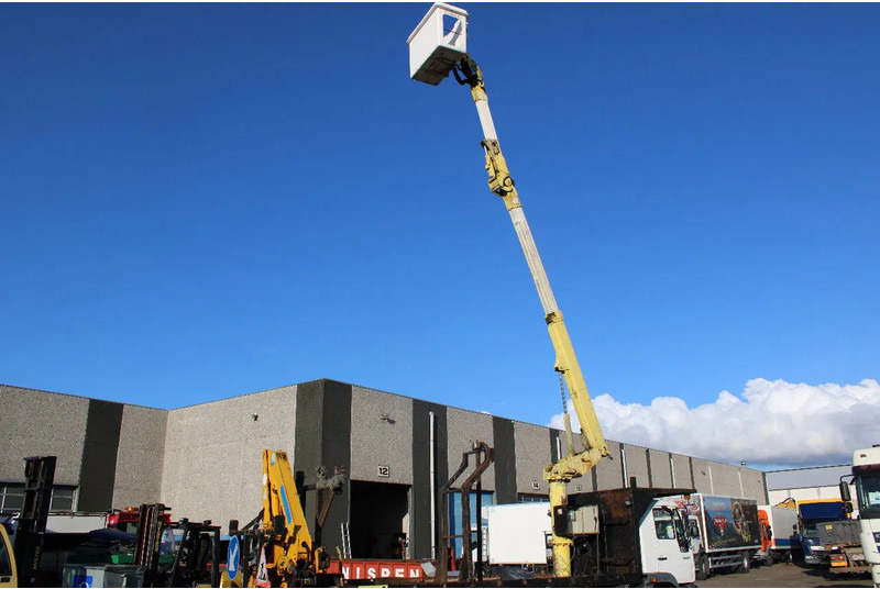 MAN 14.224 + EURO 2 + PTO + EFFER 95 / 2S + 11.5meter platform - Kraanaga veoauto: pilt 4 MAN 14.224 + EURO 2 + PTO + EFFER 95 / 2S + 11.5meter platform - Kraanaga veoauto: pilt 4