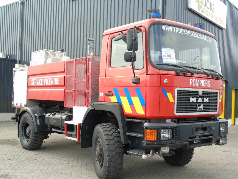 MAN F16 .240 + 4x4 + PUMPS COMPLETE + MANUAL + SPRING + 24.416KM - Tuletõrjeauto: pilt 2 MAN F16 .240 + 4x4 + PUMPS COMPLETE + MANUAL + SPRING + 24.416KM - Tuletõrjeauto: pilt 2