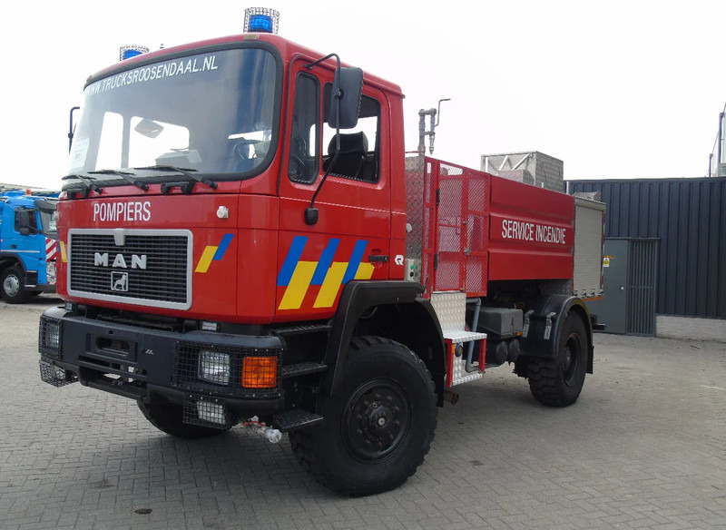 MAN F16 .240 + 4x4 + PUMPS COMPLETE + MANUAL + SPRING + 24.416KM - Tuletõrjeauto: pilt 3 MAN F16 .240 + 4x4 + PUMPS COMPLETE + MANUAL + SPRING + 24.416KM - Tuletõrjeauto: pilt 3