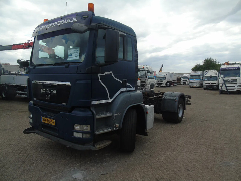 MAN TGS 18.320 + EURO 5 + MANUAL + RHD - Kabiinišassiiga veoauto: pilt 3 MAN TGS 18.320 + EURO 5 + MANUAL + RHD - Kabiinišassiiga veoauto: pilt 3