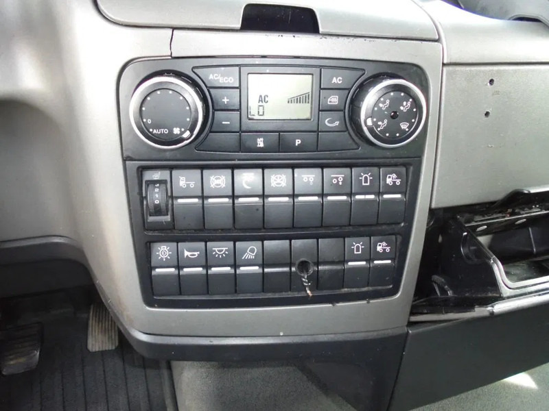 Tent veoauto MAN TGS 26.440 + Euro 5 + Manual: pilt 11 Tent veoauto MAN TGS 26.440 + Euro 5 + Manual: pilt 11