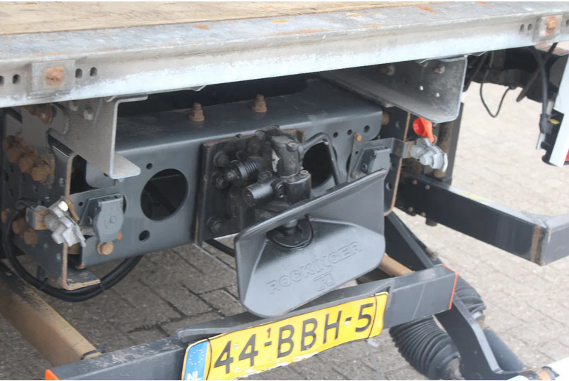 Kasti veoauto Mercedes-Benz Antos 360 + euro 6 + lift: pilt 11