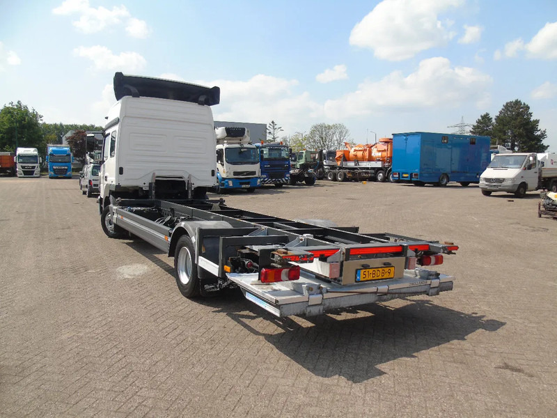 Mercedes-Benz Atego 1218 + EURO 6 + 5 PERS + BDF + LIFT - Konteinerveduk/ Tõstukiga veoauto: pilt 4 Mercedes-Benz Atego 1218 + EURO 6 + 5 PERS + BDF + LIFT - Konteinerveduk/ Tõstukiga veoauto: pilt 4