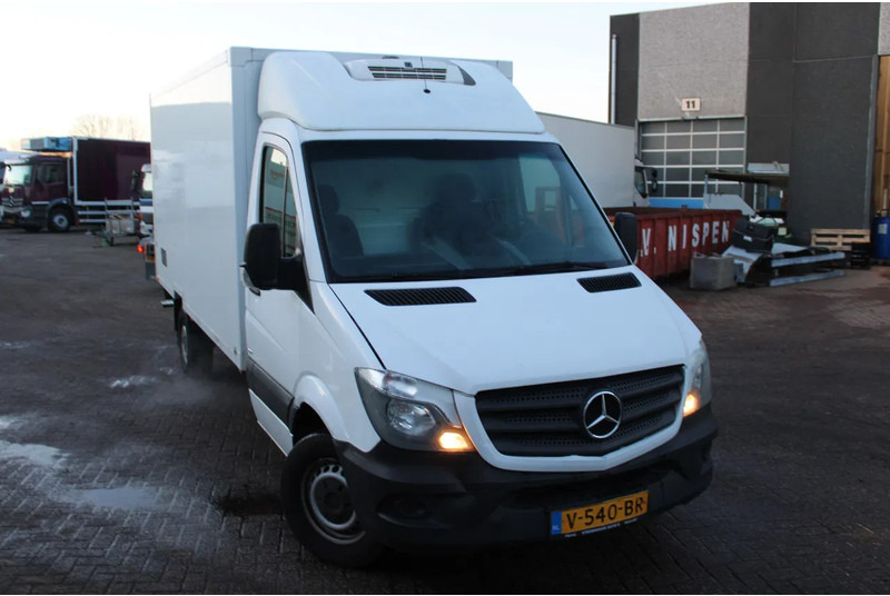 Mercedes-Benz Sprinter 316 + THERMO KING - Tarbesõiduk külmik: pilt 3 Mercedes-Benz Sprinter 316 + THERMO KING - Tarbesõiduk külmik: pilt 3