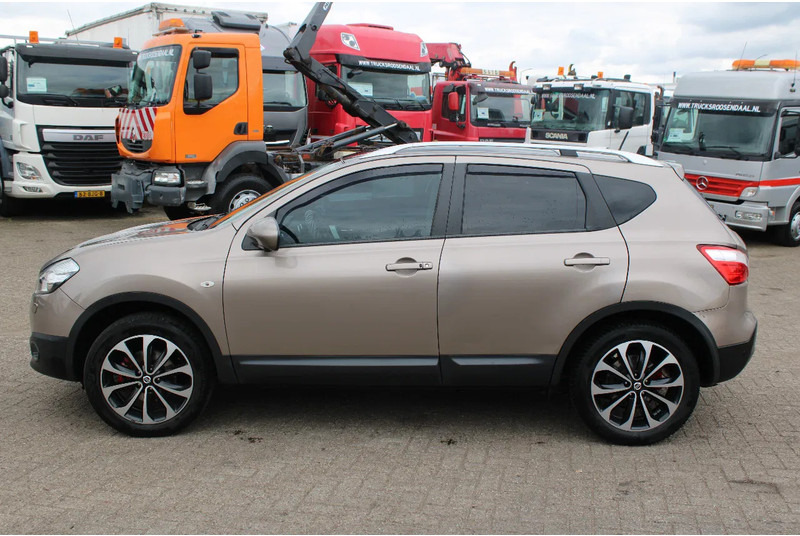 Nissan QASHQAI 2.0 AUTOMATIC / CAMERA - Maastur: pilt 2 Nissan QASHQAI 2.0 AUTOMATIC / CAMERA - Maastur: pilt 2