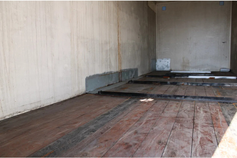 Pacton 2X AXLE + NICE TRAILER - Furgoonjärelhaagis: pilt 4 Pacton 2X AXLE + NICE TRAILER - Furgoonjärelhaagis: pilt 4