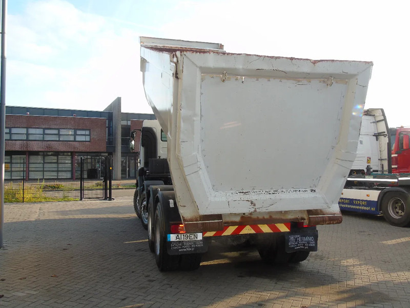 Renault Kerax 520DXI + MANUAL + SPRING + 8X4 - Kallurauto: pilt 4 Renault Kerax 520DXI + MANUAL + SPRING + 8X4 - Kallurauto: pilt 4