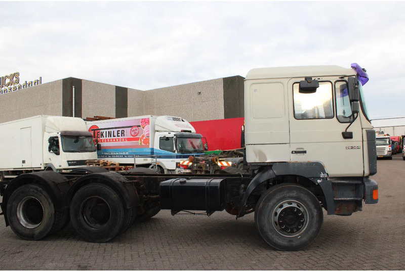 MAN F 26.364 + 6X4 + BIG AXLE + EURO 2 + MANUAL - Sadulveok: pilt 2 MAN F 26.364 + 6X4 + BIG AXLE + EURO 2 + MANUAL - Sadulveok: pilt 2