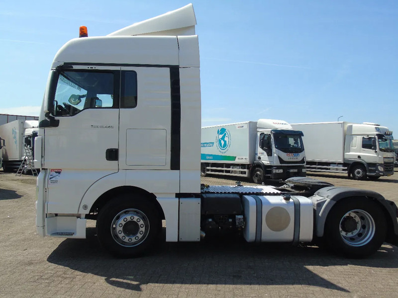 MAN TGX 18.440 + EURO 5 + SPOILER - Sadulveok: pilt 3 MAN TGX 18.440 + EURO 5 + SPOILER - Sadulveok: pilt 3