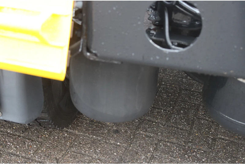 Sadulveok MAN TGX 18.440 + euro 6 + double tank + spoiler: pilt 18