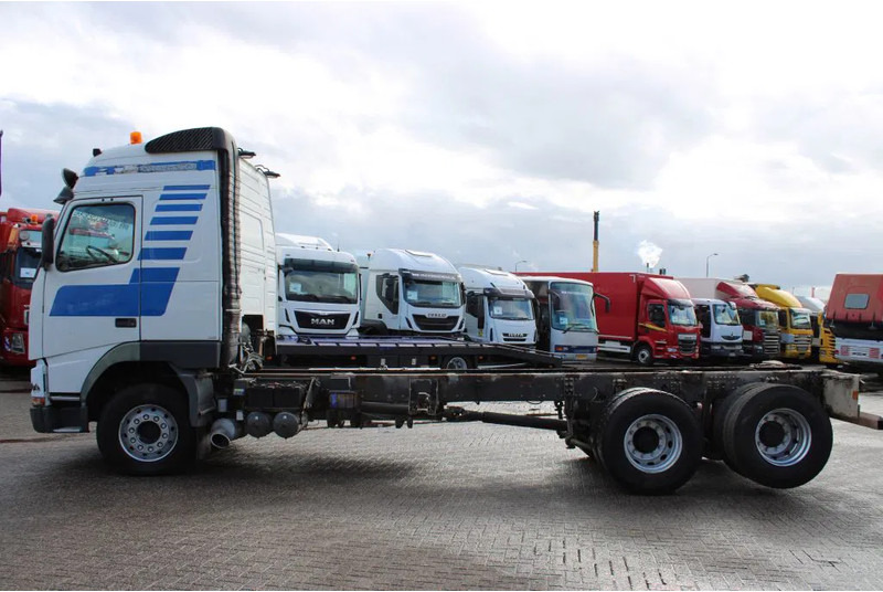 Kabiinišassiiga veoauto Volvo FH 12.420 + Euro 2 + 6x2 + Manual: pilt 10