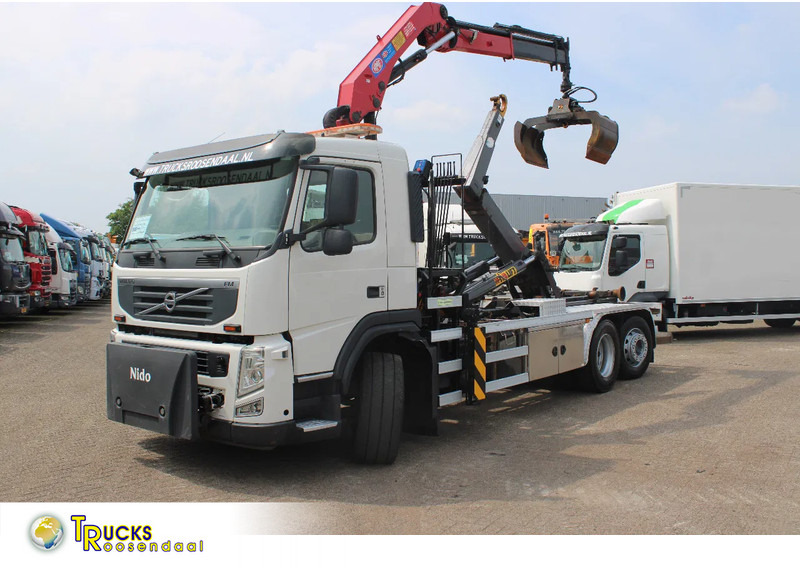 Volvo FM 330 + HMF 1035 + HOOKSYTEM HYVA + EURO 5 + 6X2 - Kraanaga veoauto: pilt 1 Volvo FM 330 + HMF 1035 + HOOKSYTEM HYVA + EURO 5 + 6X2 - Kraanaga veoauto: pilt 1