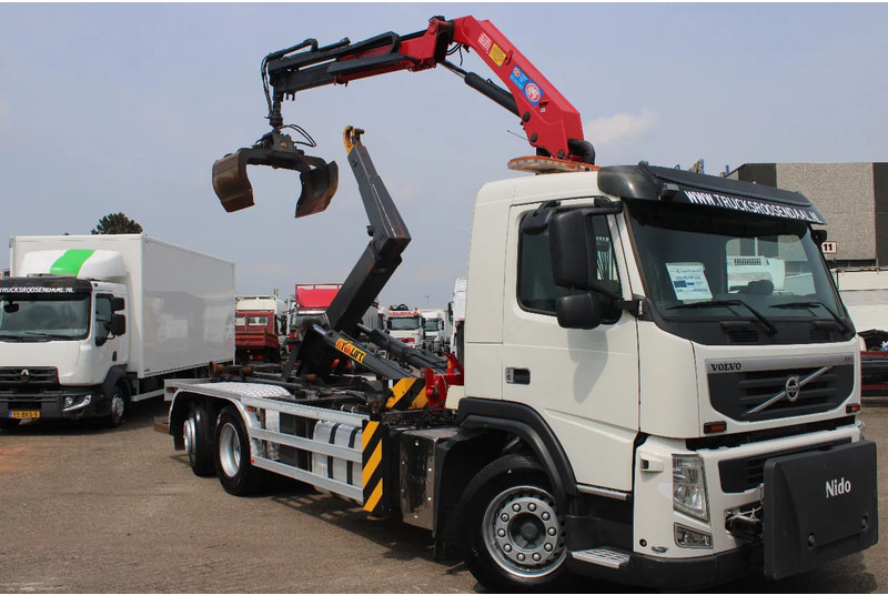 Volvo FM 330 + HMF 1035 + HOOKSYTEM HYVA + EURO 5 + 6X2 - Kraanaga veoauto: pilt 2 Volvo FM 330 + HMF 1035 + HOOKSYTEM HYVA + EURO 5 + 6X2 - Kraanaga veoauto: pilt 2
