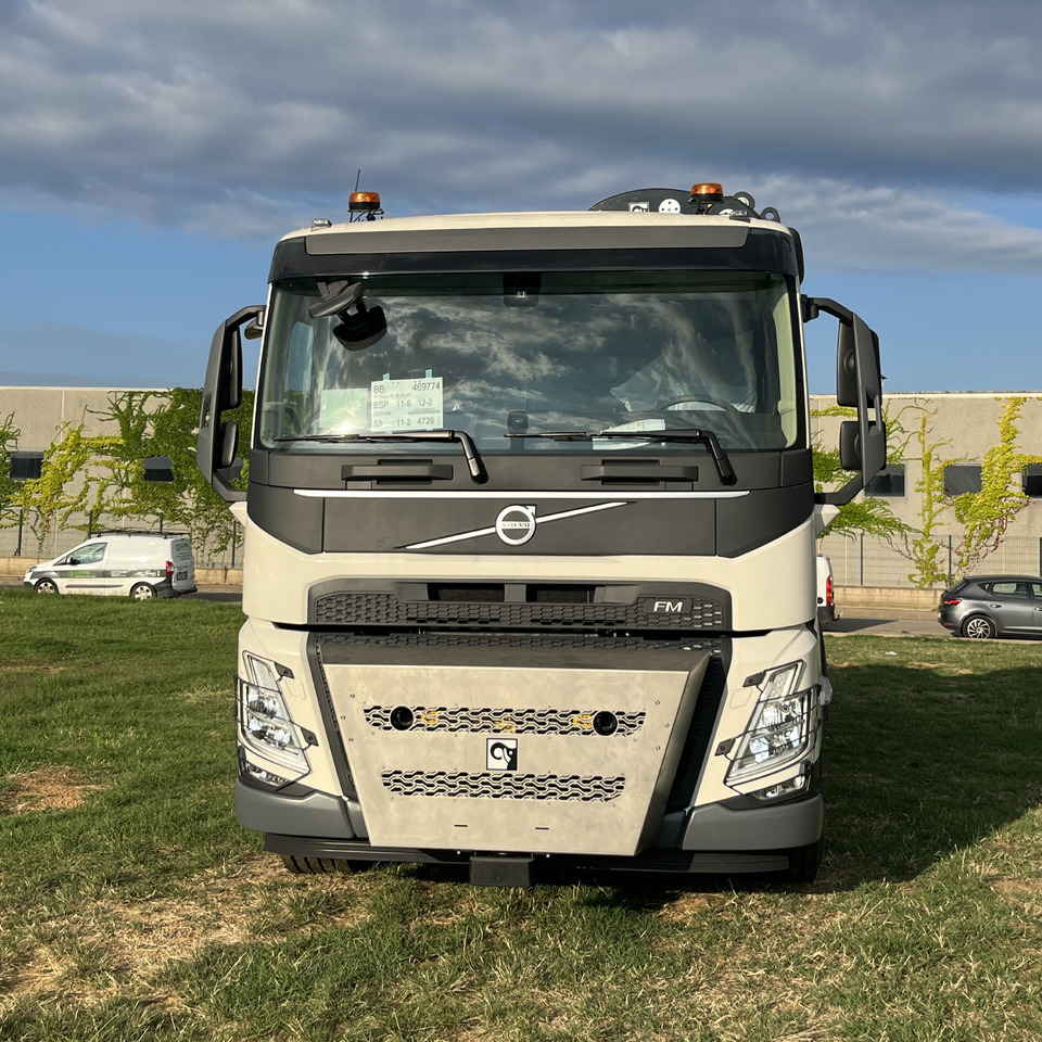 Volvo FM84RF3A - Madelveok/ Platvormveok, Kraanaga veoauto: pilt 2 Volvo FM84RF3A - Madelveok/ Platvormveok, Kraanaga veoauto: pilt 2