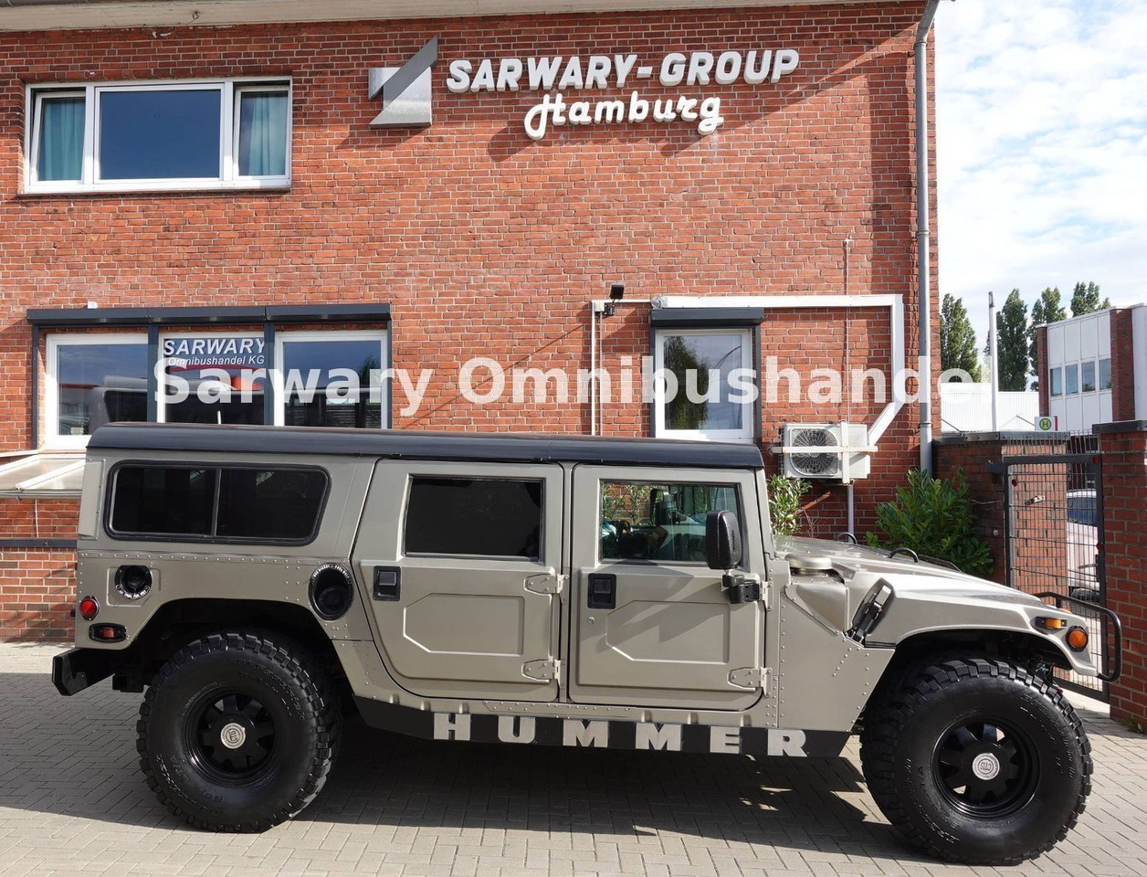 Hummer H1 Zivil Version*Station Wagon*Luxury*Offroad* - Maastur: pilt 4 Hummer H1 Zivil Version*Station Wagon*Luxury*Offroad* - Maastur: pilt 4