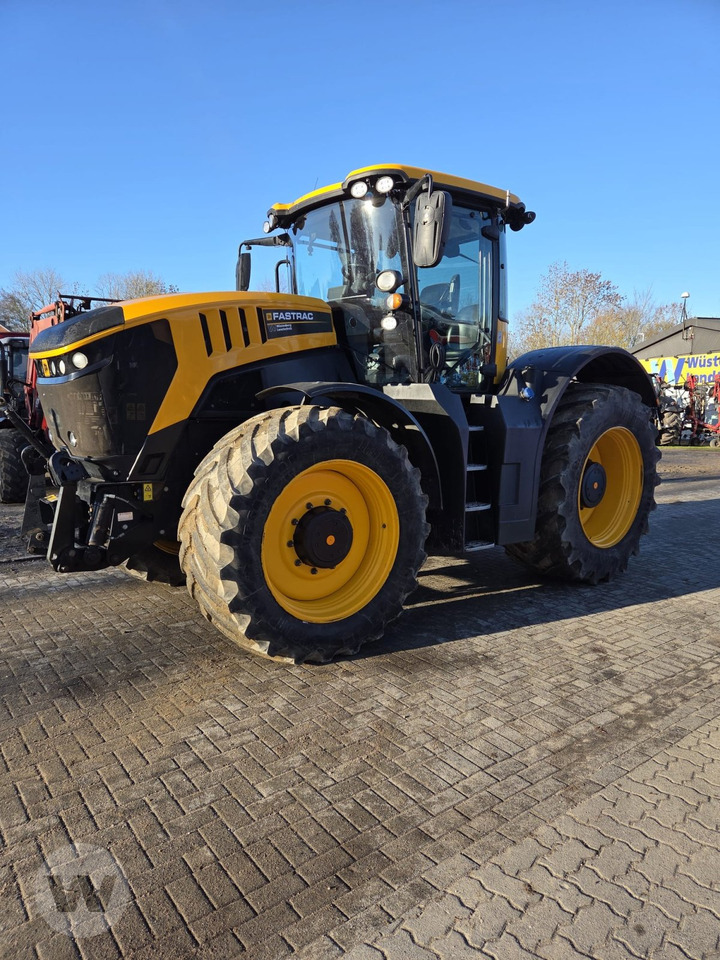 JCB FasTrac 8330 - Traktor: pilt 2 JCB FasTrac 8330 - Traktor: pilt 2
