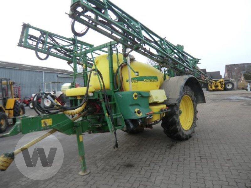 John Deere TRSP 732 - Järelveetav pritsija: pilt 1 John Deere TRSP 732 - Järelveetav pritsija: pilt 1