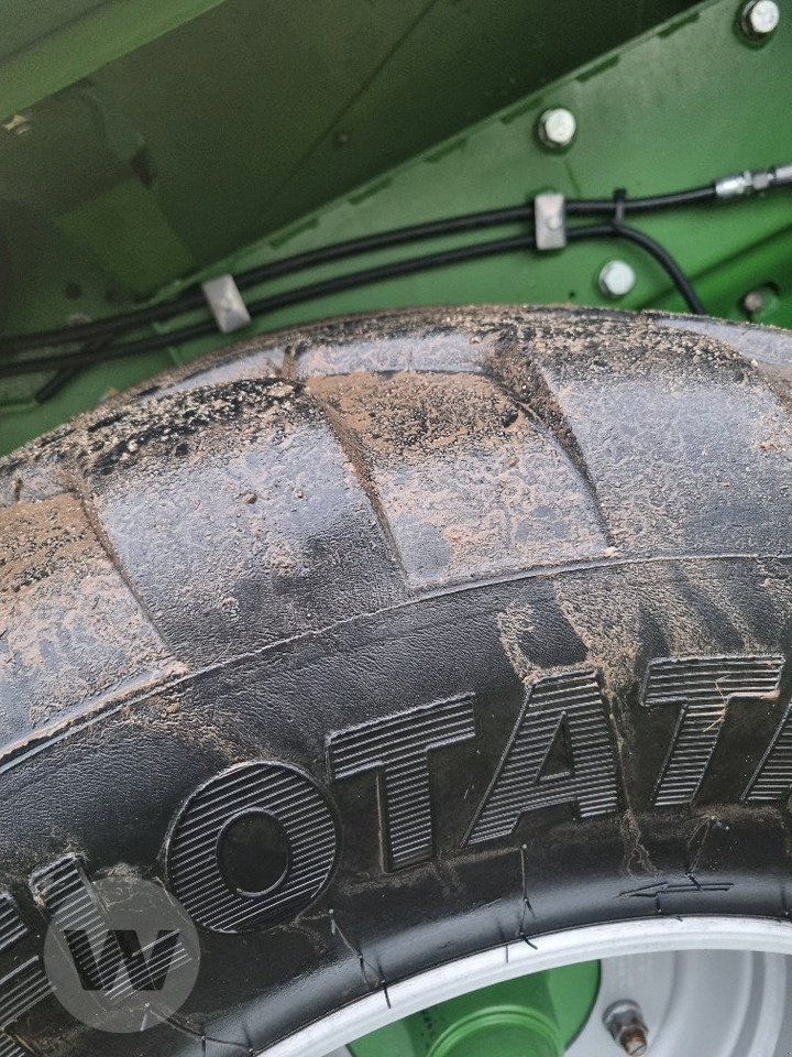 Krone Comprima CV 150 XC - Heinapress, ümmargune: pilt 5 Krone Comprima CV 150 XC - Heinapress, ümmargune: pilt 5