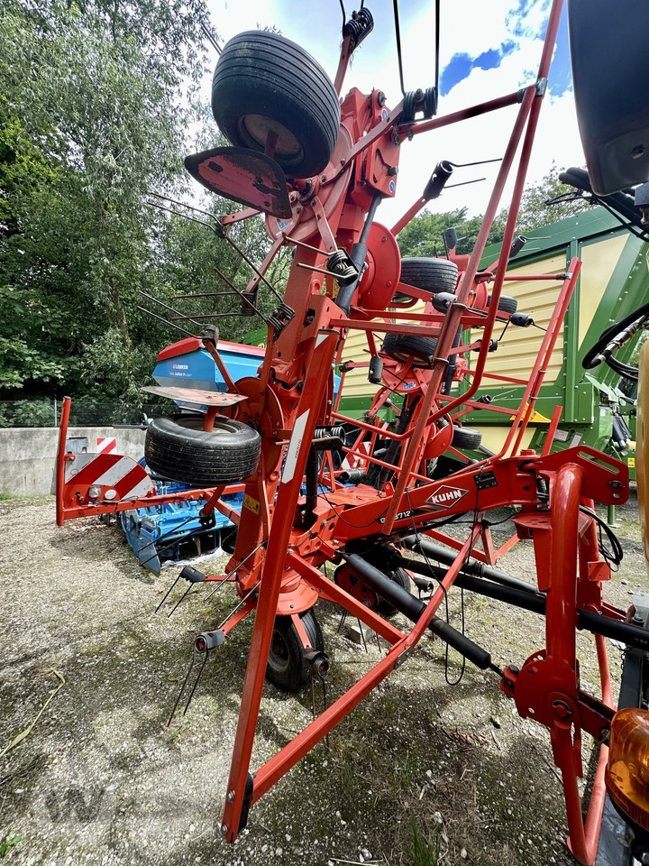 Kuhn GF 8712 - Kaarutaja/ Reha: pilt 4 Kuhn GF 8712 - Kaarutaja/ Reha: pilt 4