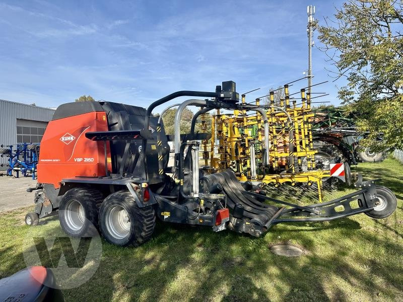 Kuhn VBP 2160 - Heinapress, ümmargune: pilt 1 Kuhn VBP 2160 - Heinapress, ümmargune: pilt 1