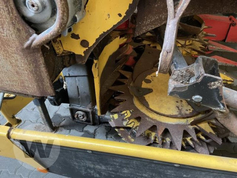 New Holland 490 FIE - Maisikoristusmasin: pilt 5 New Holland 490 FIE - Maisikoristusmasin: pilt 5