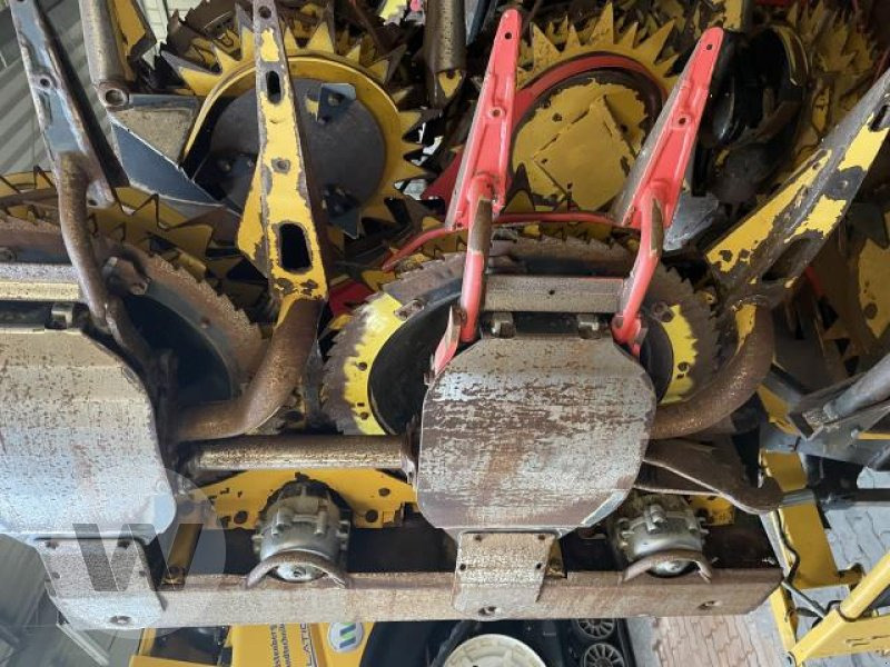 New Holland 490 FIE - Maisikoristusmasin: pilt 4 New Holland 490 FIE - Maisikoristusmasin: pilt 4