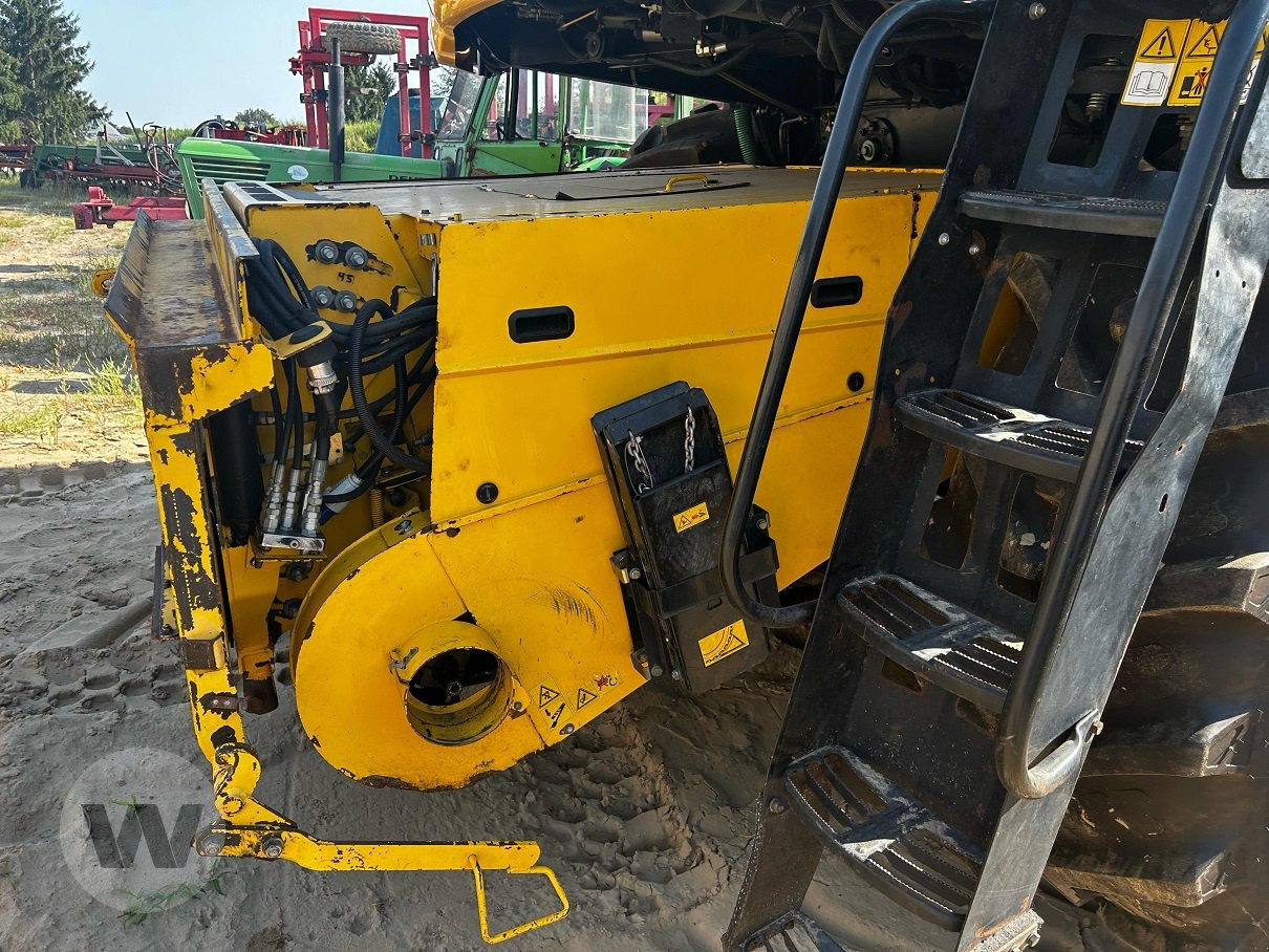 New Holland CR 9070 ELEV - Traktor: pilt 4 New Holland CR 9070 ELEV - Traktor: pilt 4