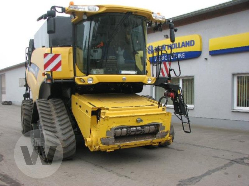 New Holland CR 9090 SCR - Kombain: pilt 2 New Holland CR 9090 SCR - Kombain: pilt 2