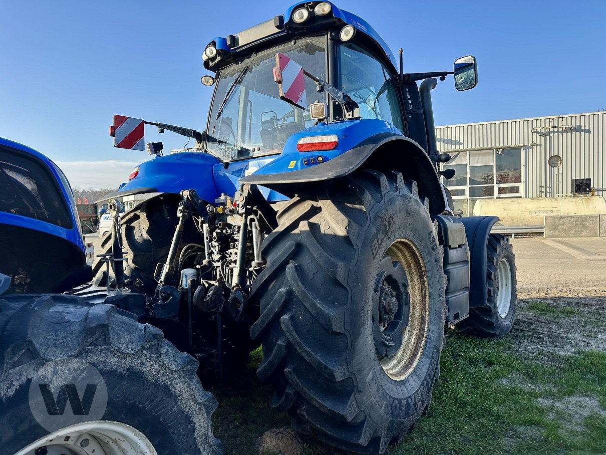 New Holland T 8.360 - Traktor: pilt 2 New Holland T 8.360 - Traktor: pilt 2