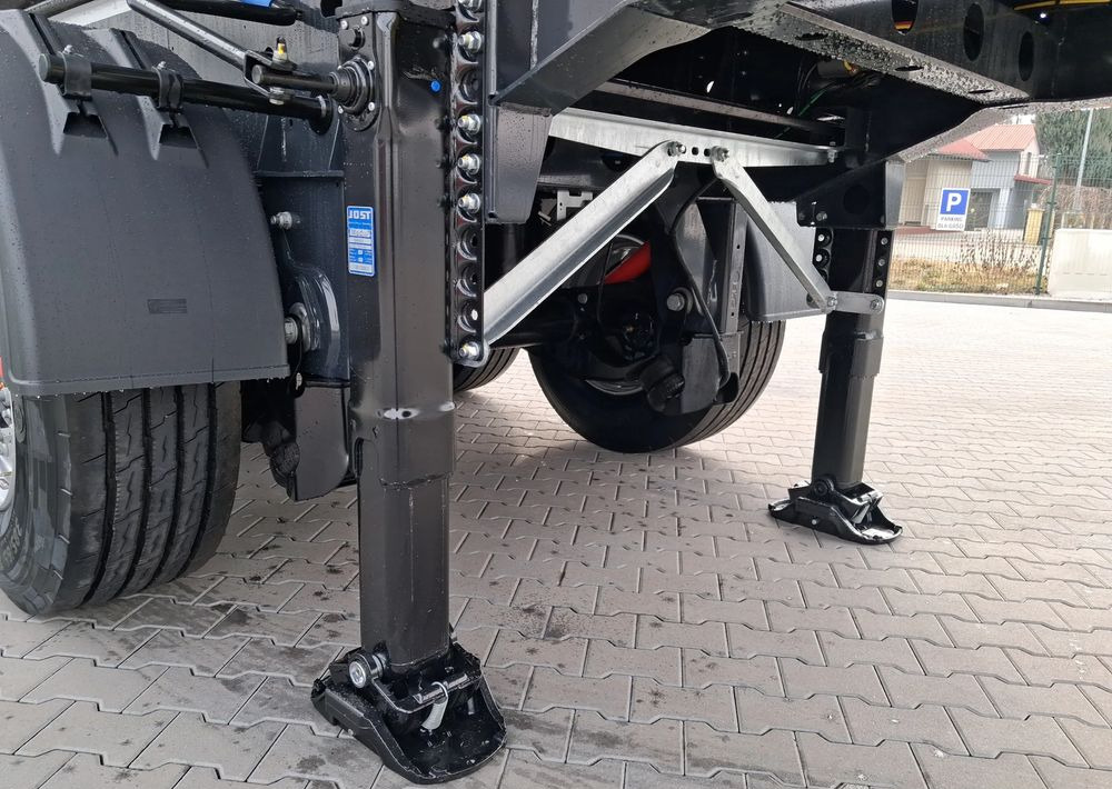 Humbaur Wywrotka Stalowa 27m3 HARDOX - Kallur-poolhaagis: pilt 4 Humbaur Wywrotka Stalowa 27m3 HARDOX - Kallur-poolhaagis: pilt 4