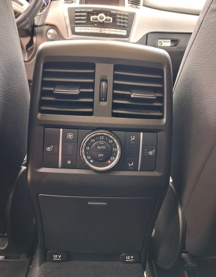 Mercedes-Benz ML 63 AMG 4Matic AMG SPEEDSHIFT 7G-TRONIC - Maastur: pilt 4 Mercedes-Benz ML 63 AMG 4Matic AMG SPEEDSHIFT 7G-TRONIC - Maastur: pilt 4
