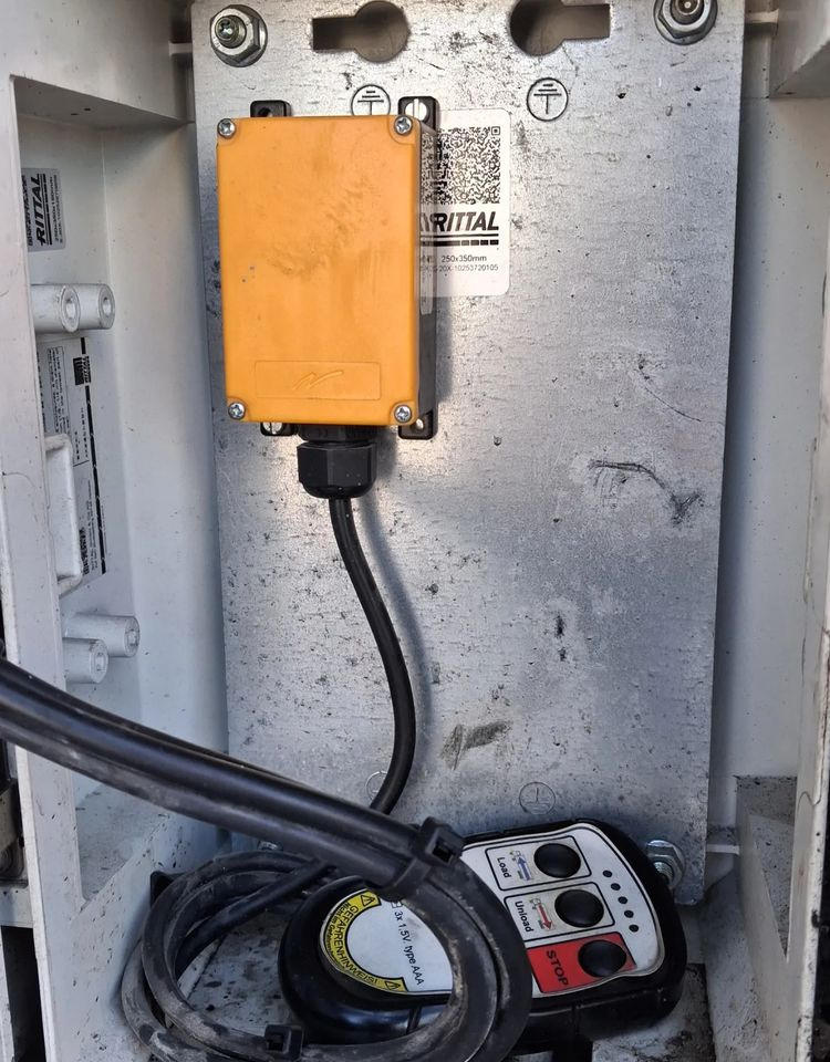 Reisch Ruchoma Podłoga 8mm - Kõndimisalaga poolhaagised: pilt 4 Reisch Ruchoma Podłoga 8mm - Kõndimisalaga poolhaagised: pilt 4