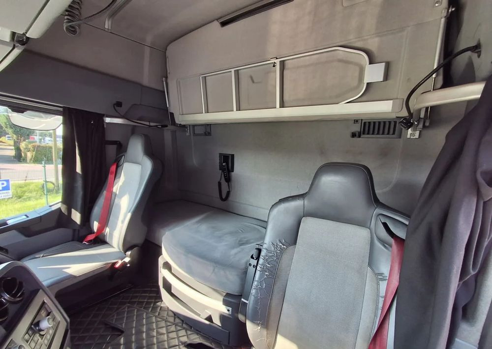 Renault T460 - Sadulveok: pilt 5 Renault T460 - Sadulveok: pilt 5