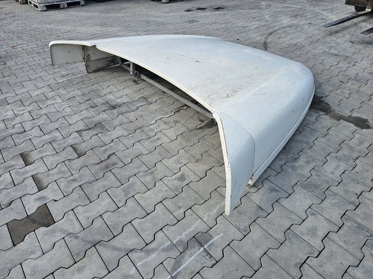 DAF XF105 SPACE CAB / ROOF SPOILER - Aerodünaamika/ Spoiler: pilt 3 DAF XF105 SPACE CAB / ROOF SPOILER - Aerodünaamika/ Spoiler: pilt 3