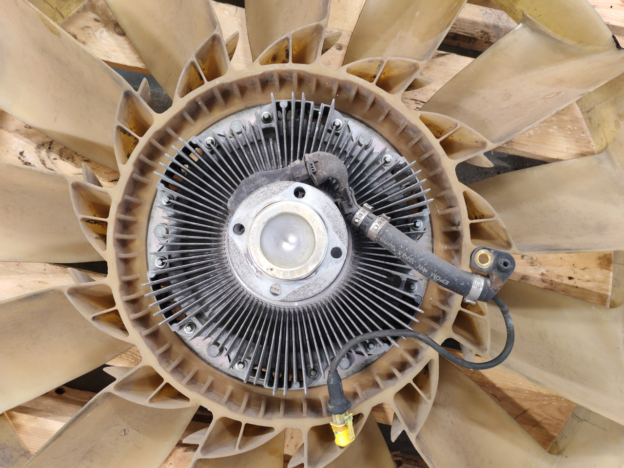 MAN TGS TGX / D2676LF / VISCO CLUTCH FAN / 51066007125 - Puhur: pilt 4 MAN TGS TGX / D2676LF / VISCO CLUTCH FAN / 51066007125 - Puhur: pilt 4