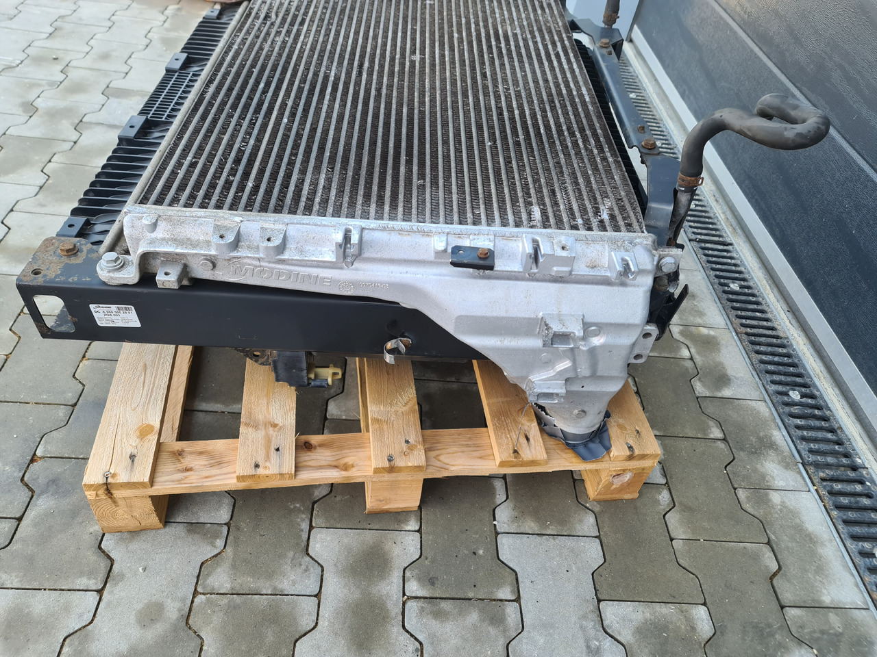 MERCEDES ATEGO ANTOS / EURO 6 / COOLER SET / INTERCOOLER / WATER COOLER / WORLDWIDE DELIVERY - Radiaator: pilt 5 MERCEDES ATEGO ANTOS / EURO 6 / COOLER SET / INTERCOOLER / WATER COOLER / WORLDWIDE DELIVERY - Radiaator: pilt 5