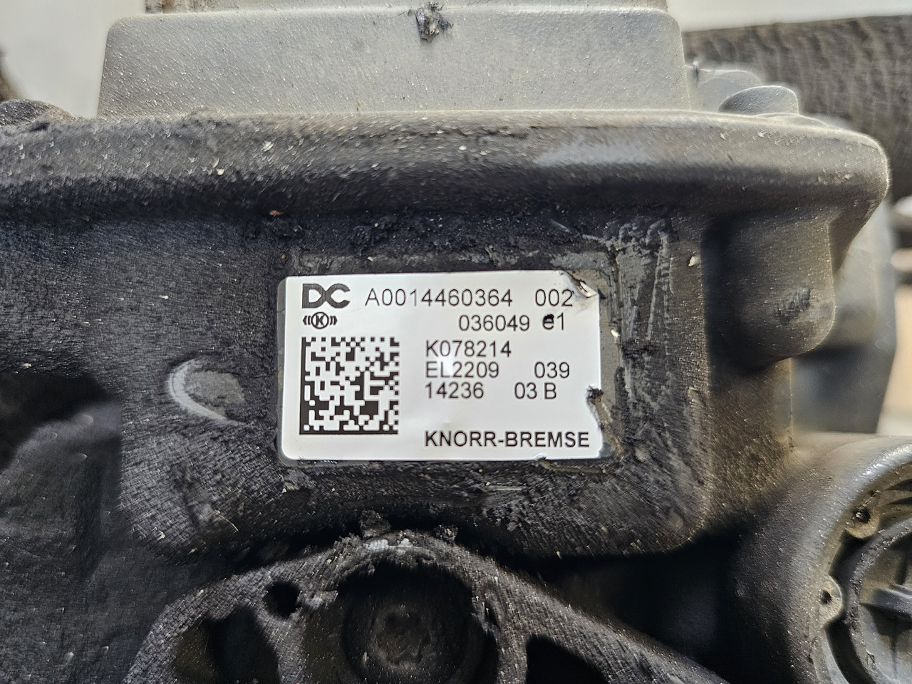 MERCEDES-BENZ ACTROS MP4 EURO 6 / AIR DRYIER / A0014460364 / K078214 - Piduriklapp: pilt 5 MERCEDES-BENZ ACTROS MP4 EURO 6 / AIR DRYIER / A0014460364 / K078214 - Piduriklapp: pilt 5