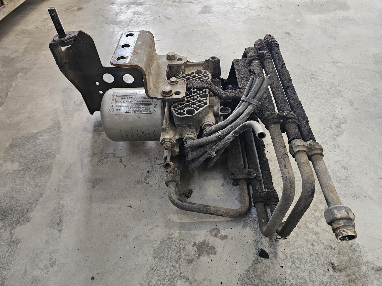 MERCEDES-BENZ ACTROS MP4 EURO 6 / AIR DRYIER / A0014460364 / K078214 - Piduriklapp: pilt 4 MERCEDES-BENZ ACTROS MP4 EURO 6 / AIR DRYIER / A0014460364 / K078214 - Piduriklapp: pilt 4