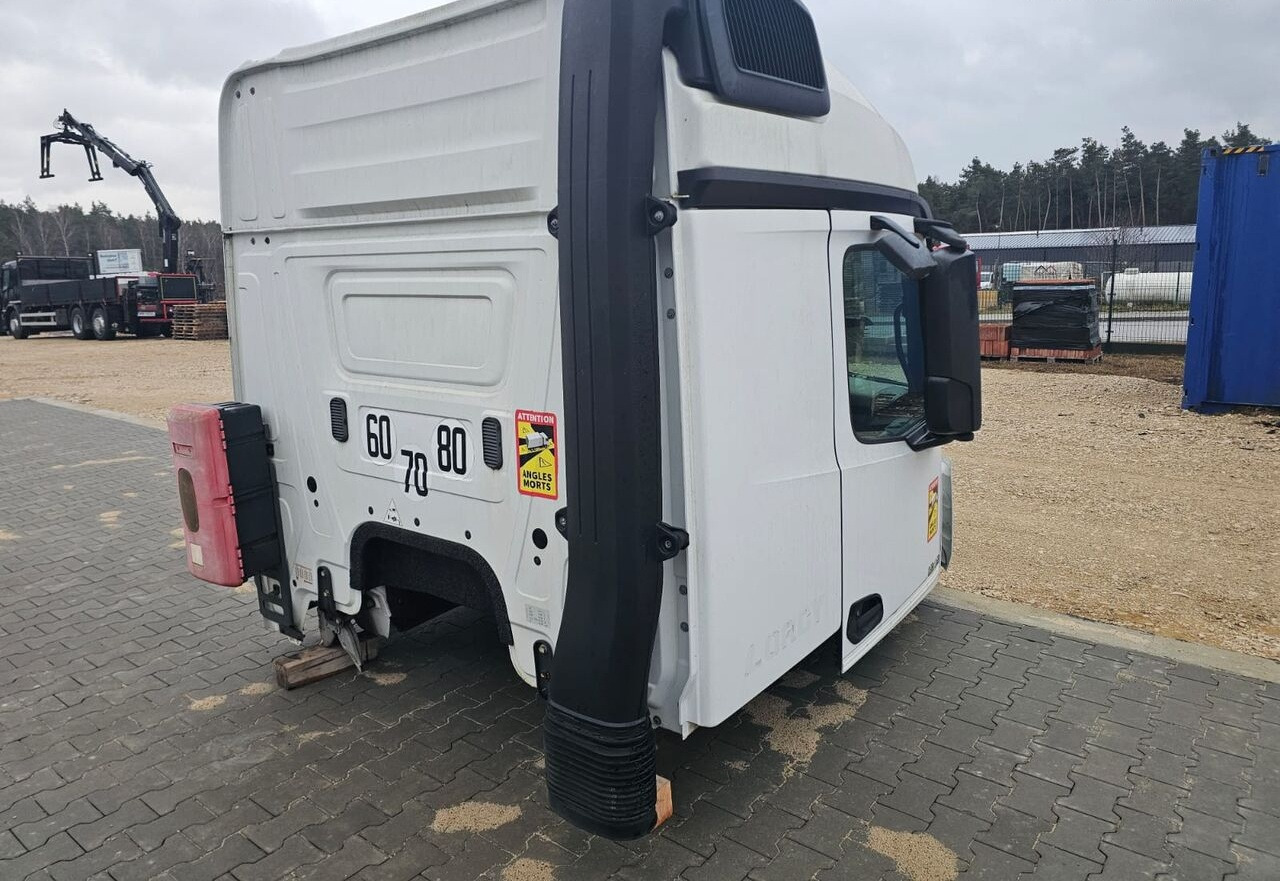 Mercedes-Benz ACTROS MP4 StreamSpace 1843 Mercedes-Benz ACTROS MP4 truck - Kabiin - Veoauto: pilt 4 Mercedes-Benz ACTROS MP4 StreamSpace 1843 Mercedes-Benz ACTROS MP4 truck - Kabiin - Veoauto: pilt 4