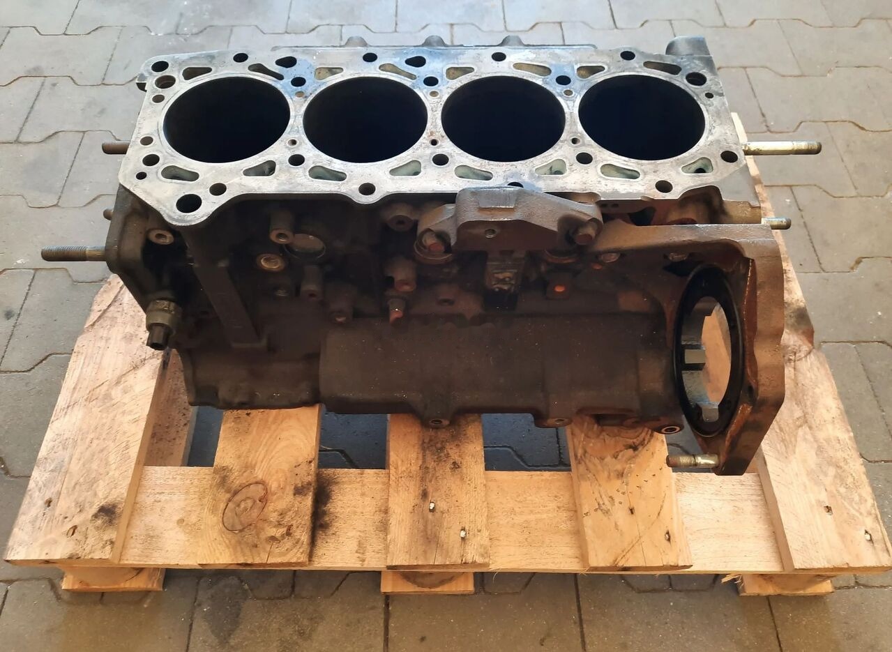 NISSAN CABSTAR ATLEON RENAULT GAMA D - Silindriplokk - Veoauto: pilt 2 NISSAN CABSTAR ATLEON RENAULT GAMA D - Silindriplokk - Veoauto: pilt 2