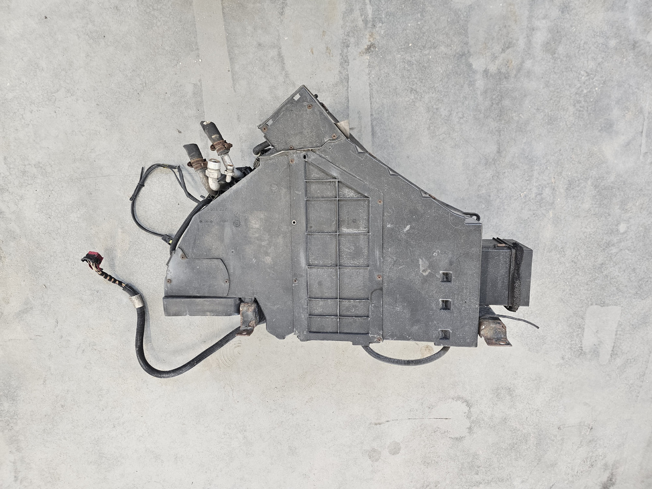 RENAULT MAGNUM DXI VEGA / COMPLETE HEATHER / 7485119812 - Soojendus/ Ventilatsioon: pilt 2 RENAULT MAGNUM DXI VEGA / COMPLETE HEATHER / 7485119812 - Soojendus/ Ventilatsioon: pilt 2